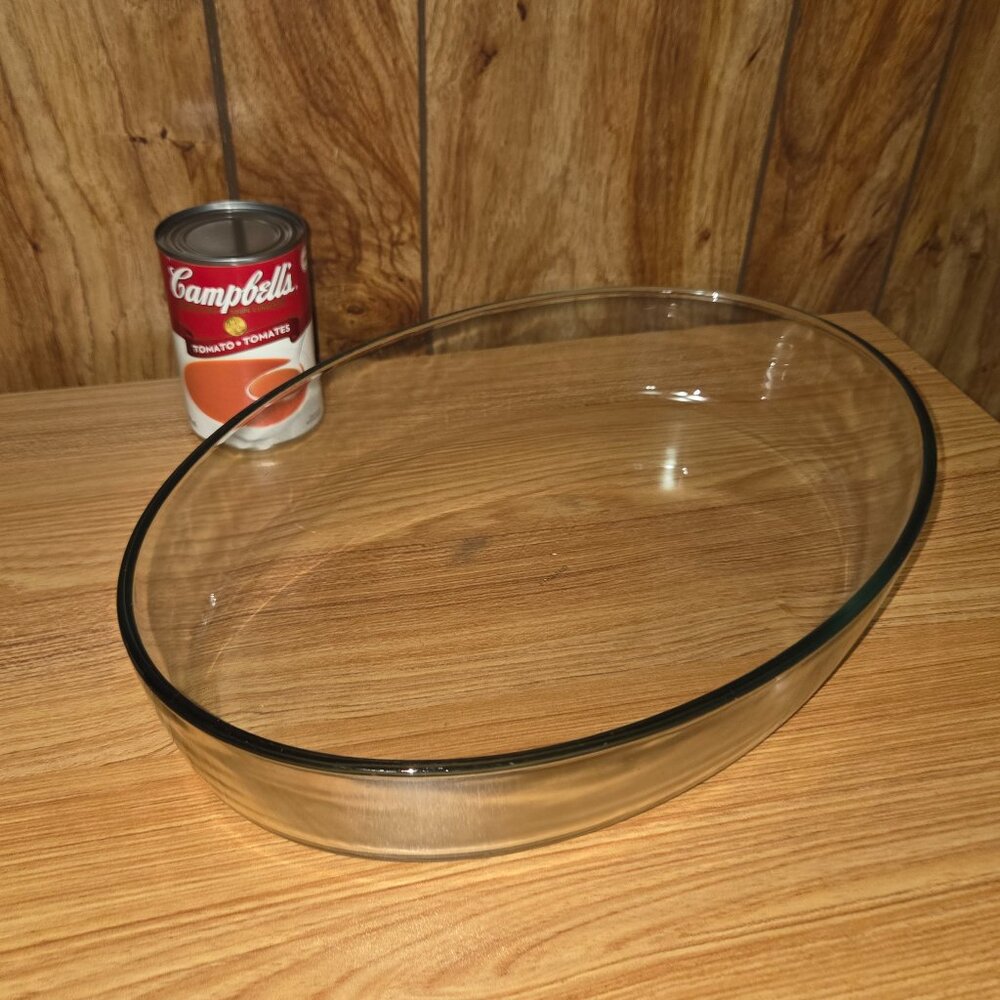 Pyrex 9 x 13" Oval Casserole dish
